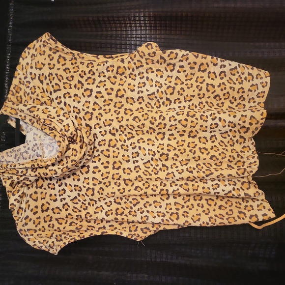 Top - Picture 3 of 3